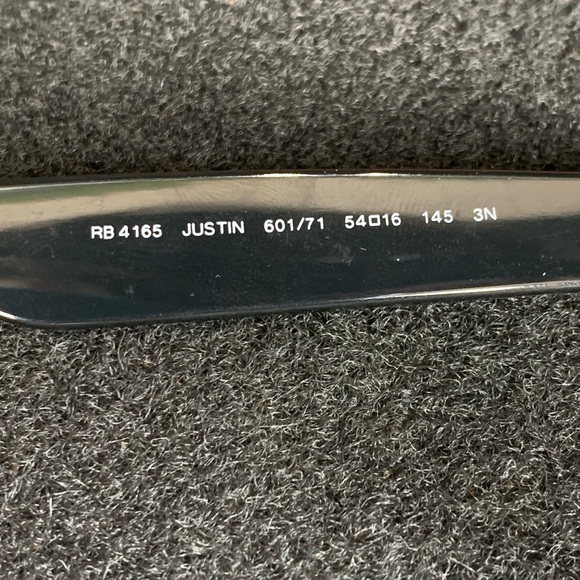 Justin Ray Ban - Picture 4 of 4
